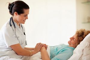 Как лечить пролежни у лежачих больных