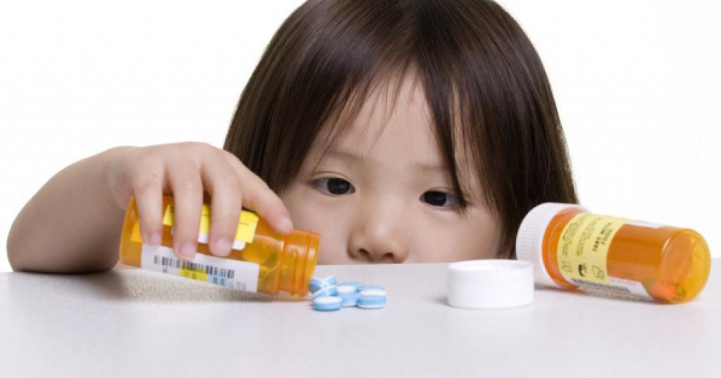 Ребенок и лекарство