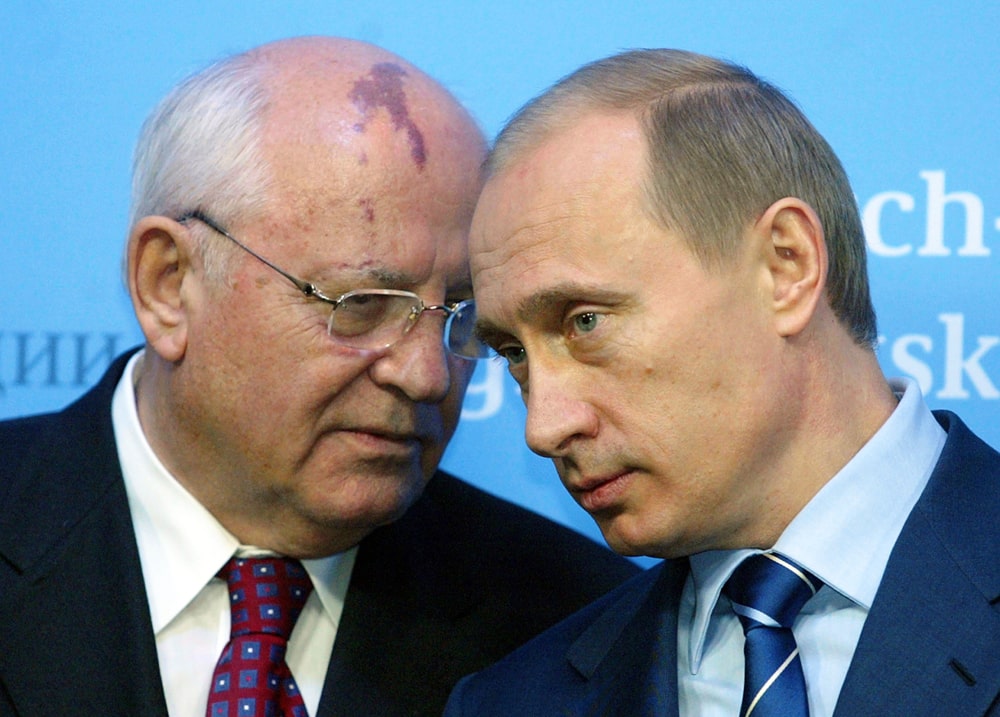 Mihail-Gorbachev-i-Vladimir-Putin