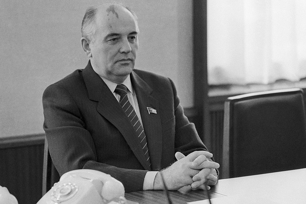 Mihail-Gorbachev-interesnyefakty.org-2
