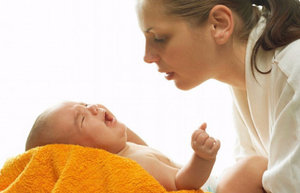У новорожденных детей стридорозное дыхание.Что делать?