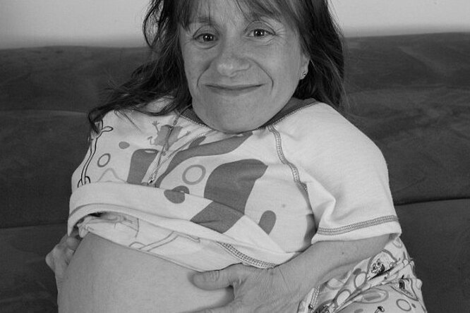 Самая миниатюрная мама в мире Стейси Геральд умерла в 44 года